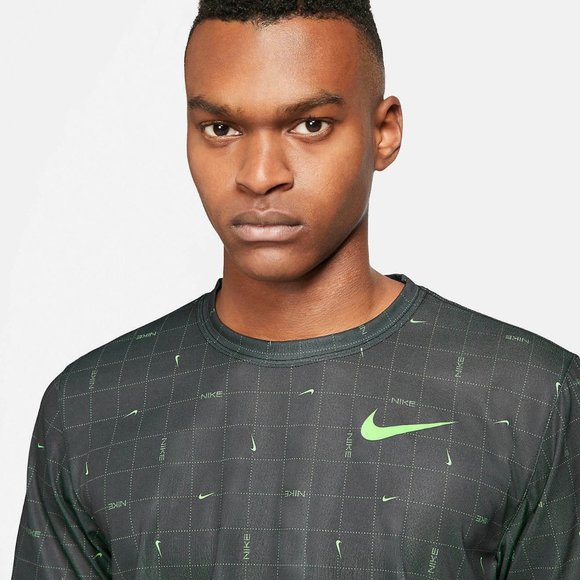 Nike Legends Printed Training Shirt. New. Mens M - Picture 2 of 5